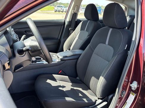 Used 2025 Nissan Sentra SV FWD image 5