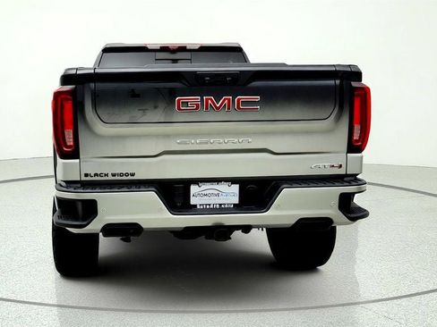 Used 2023 GMC Sierra 1500 AT4 w/ AT4 Premium Package AWD/4WD image 6