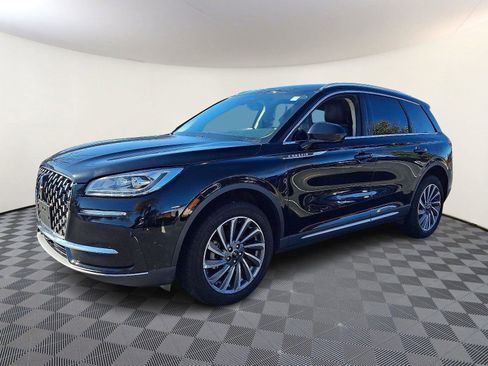 Used 2024 Lincoln Corsair Reserve FWD image 3