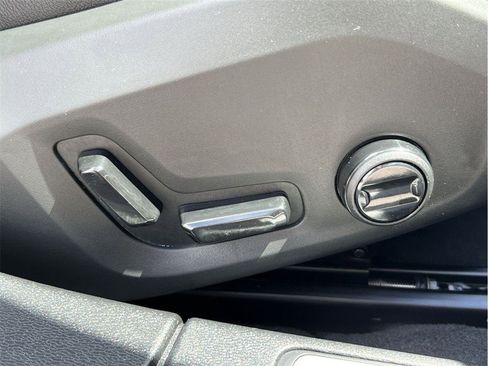 Used 2024 Volvo S60 B5 Core image 51