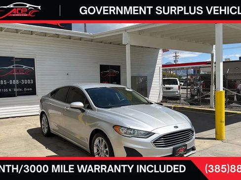 Used 2019 Ford Fusion SE FWD image 4