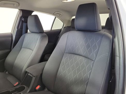 Used 2025 Toyota Corolla LE w/ Convenience Package FWD image 20
