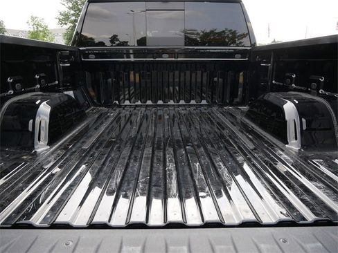 Used 2023 Chevrolet Silverado 1500 LTZ w/ LTZ Premium Package image 12