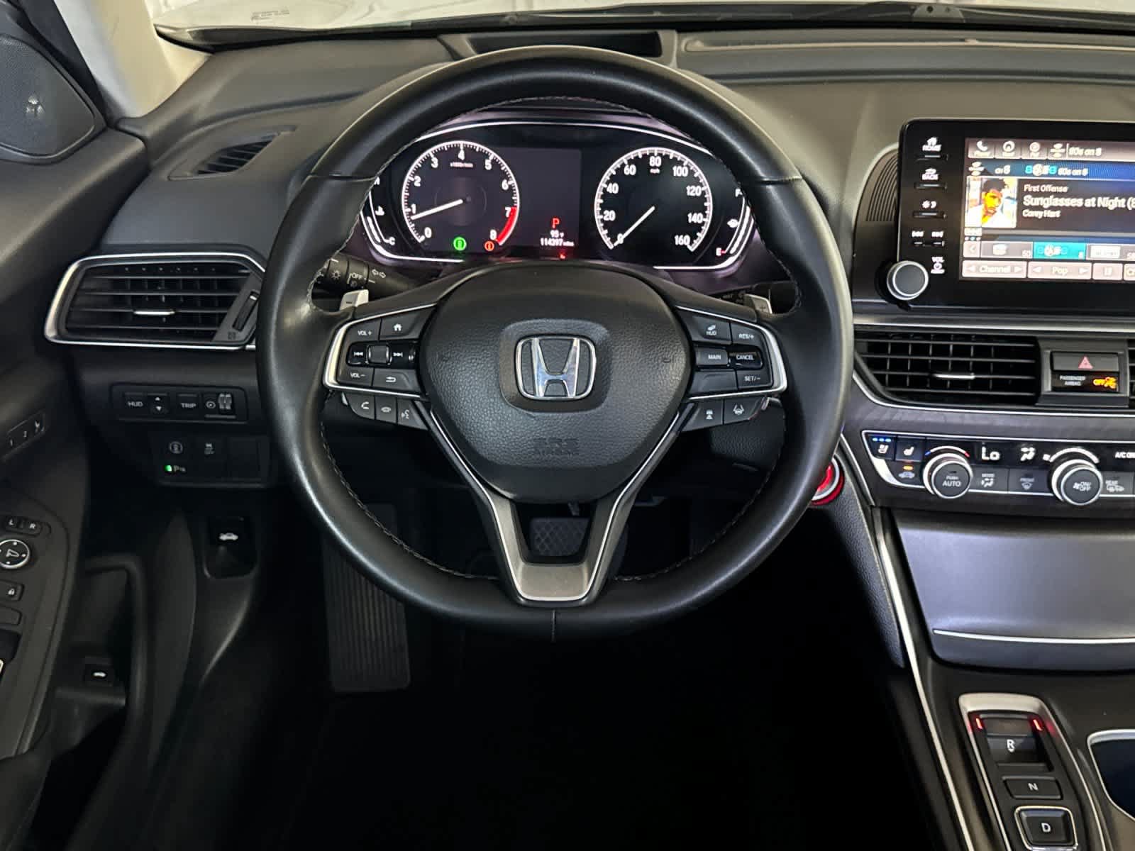 Used 2018 Honda Accord Touring image 15