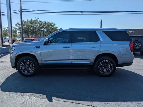 Used 2024 GMC Yukon SLT w/ SLT Premium Package RWD image 8