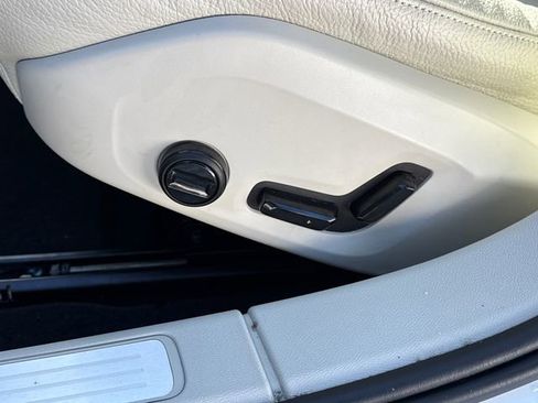 Certified 2025 Volvo S60 B5 Core image 13