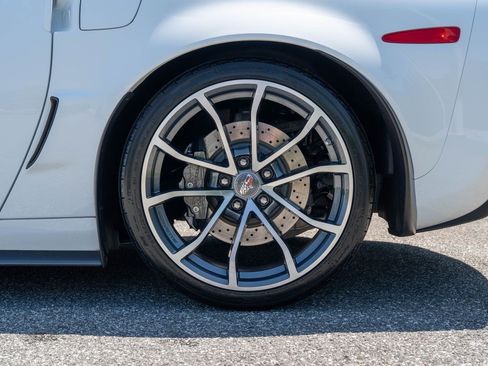 Used 2013 Chevrolet Corvette 427 w/ 1SC Preferred Equipment Group RWD image 12