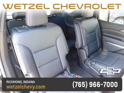Used 2025 Chevrolet Traverse Z71 w/ Driver Confidence Package AWD/4WD image 21