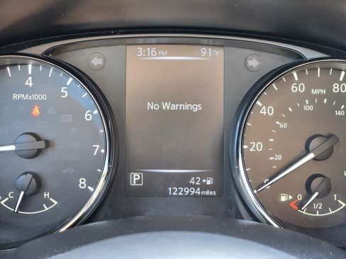 Used 2018 Nissan Rogue Sport S image 20