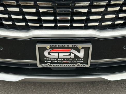 Used 2024 Kia Carnival SX Prestige image 40