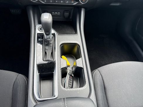 Used 2025 Nissan Sentra SV w/ All-Weather Package FWD image 19