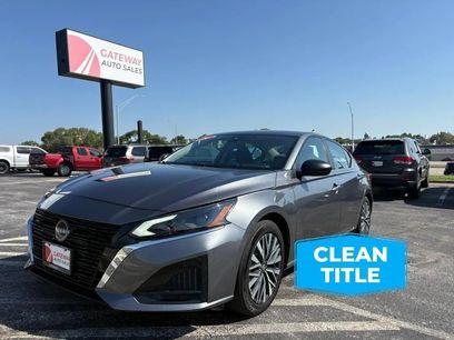 Used 2024 Nissan Altima 2.5 SV