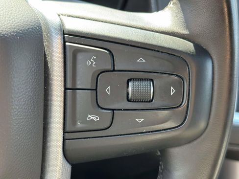 Certified 2023 GMC Yukon XL SLT w/ SLT Premium Package AWD/4WD image 15