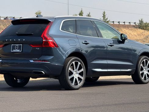Used 2021 Volvo XC60 T5 Inscription w/ Protection Package Premier AWD/4WD image 3