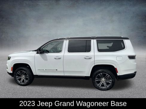 Used 2023 Jeep Grand Wagoneer 4WD image 2