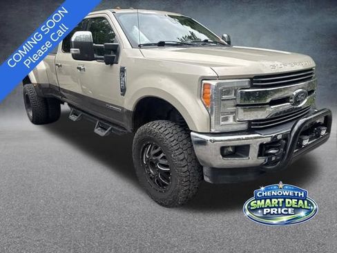 Used 2017 Ford F350 Lariat w/ Lariat Ultimate Package AWD/4WD image 1