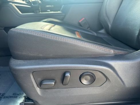 Used 2023 GMC Sierra 1500 AT4 w/ Technology Package AWD/4WD image 15