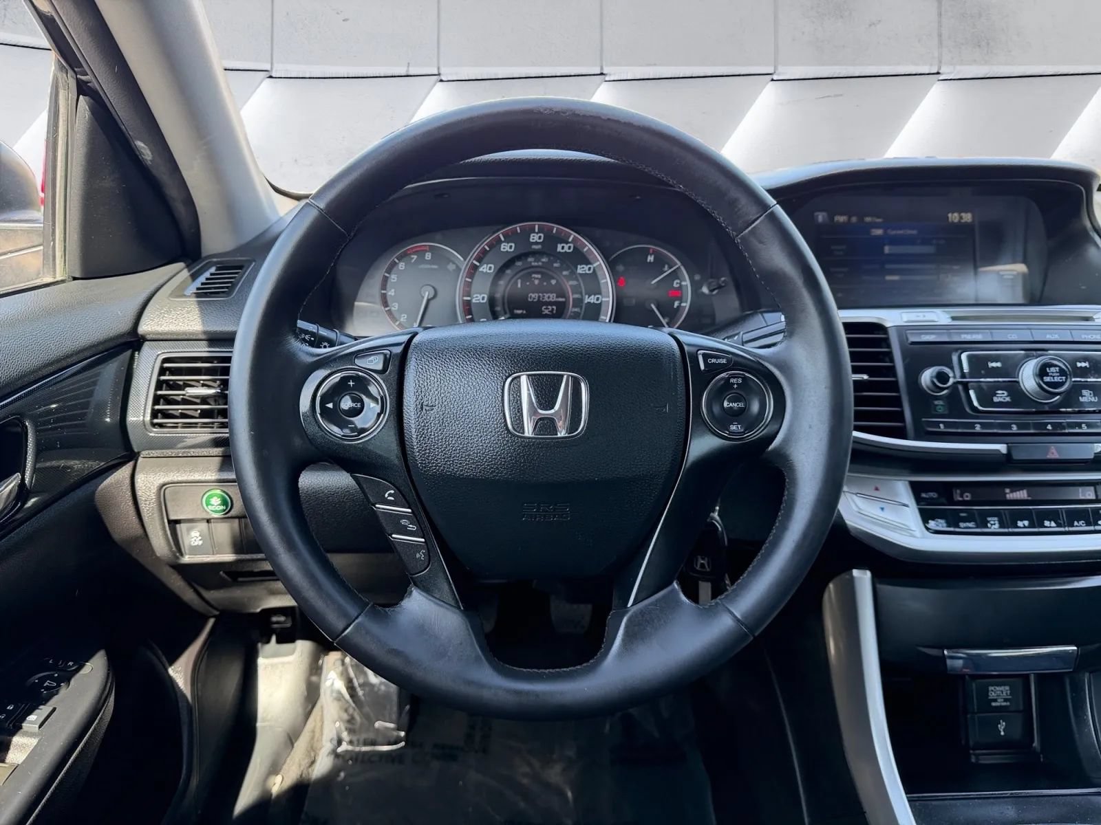 Used 2015 Honda Accord Sport image 15