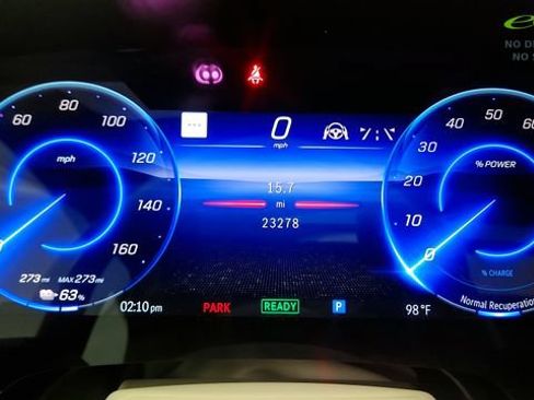 Used 2023 Mercedes-Benz EQS 580 4MATIC Sedan image 57