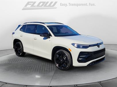 New 2025 Volkswagen Tiguan SE R-Line
