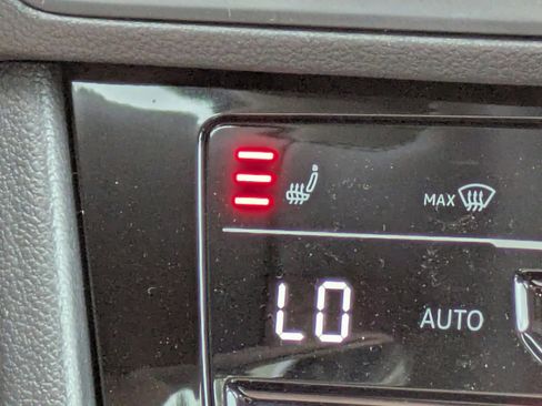 New 2026 Volkswagen Jetta SE image 23