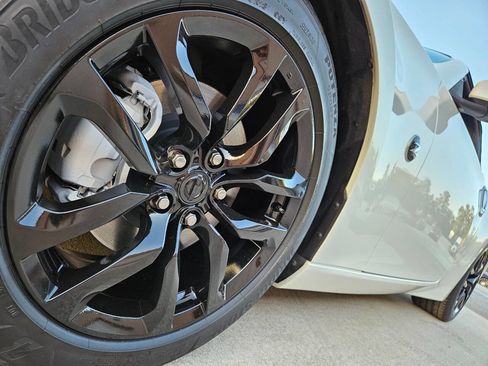 Used 2010 Nissan 370Z Touring image 8