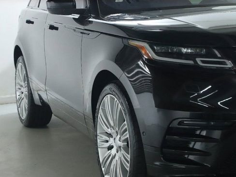 Certified 2019 Land Rover Range Rover Velar R-Dynamic SE AWD/4WD image 12