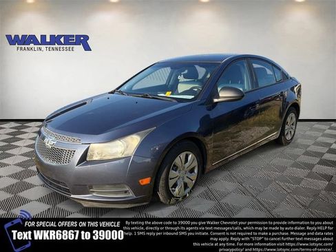 Used 2013 Chevrolet Cruze LS FWD image 1