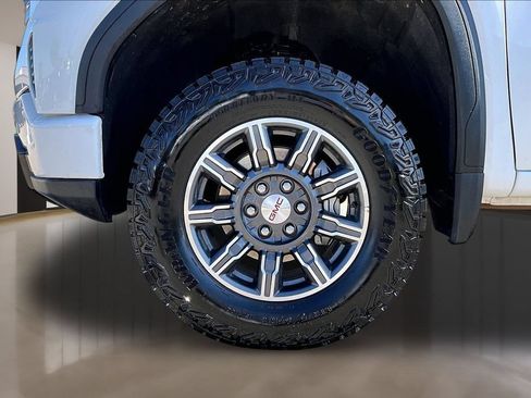 Used 2026 GMC Sierra 1500 AT4 AWD/4WD image 8