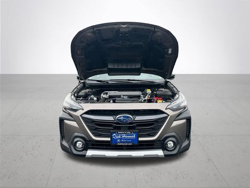 Used 2024 Subaru Outback Limited XT AWD/4WD image 4