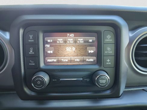 Used 2021 Jeep Wrangler Sport AWD/4WD image 15