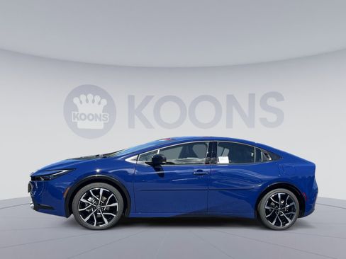 New 2026 Toyota Prius XSE image 2