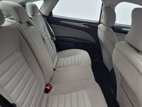 Used 2018 Ford Fusion S image 19