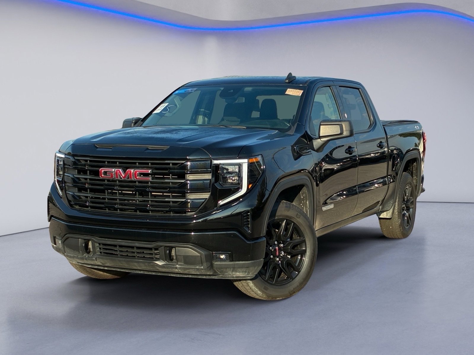 Used 2024 GMC Sierra 1500 Elevation AWD/4WD image 2