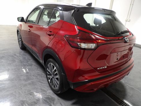 Used 2023 Nissan Kicks SV FWD image 5