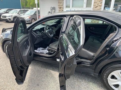 Used 2017 Ford Taurus Police Interceptor AWD image 24