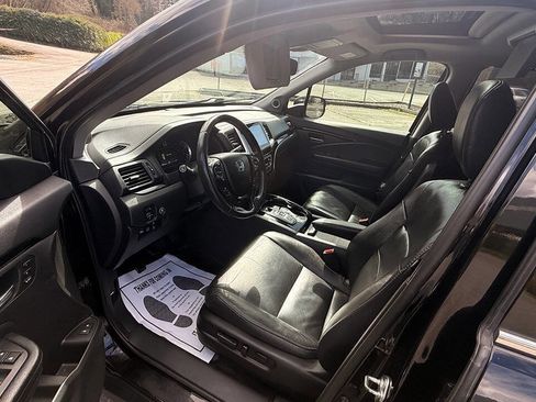 Used 2017 Honda Pilot Touring image 19