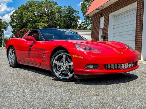 Used 2009 Chevrolet Corvette Coupe w/ Preferred Equipment Group RWD image 28