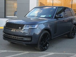 New 2026 Land Rover Range Rover SE video 1