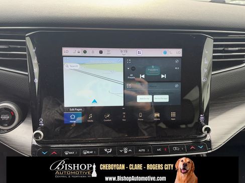 Used 2024 Jeep Wagoneer Series II AWD/4WD image 23