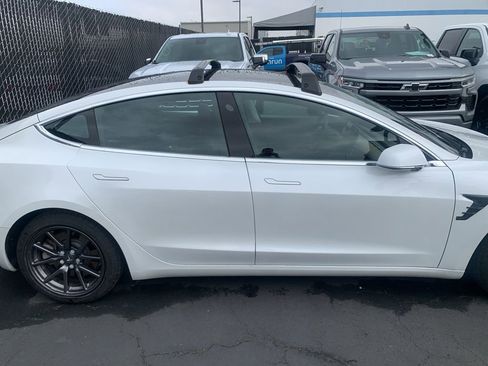 Used 2020 Tesla Model 3 Standard Range Plus RWD image 8
