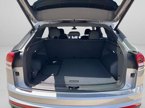 New 2025 Volkswagen Atlas Cross Sport SE image 21