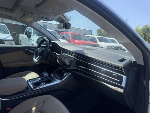 Used 2020 Audi Q8 Premium Plus AWD/4WD image 9