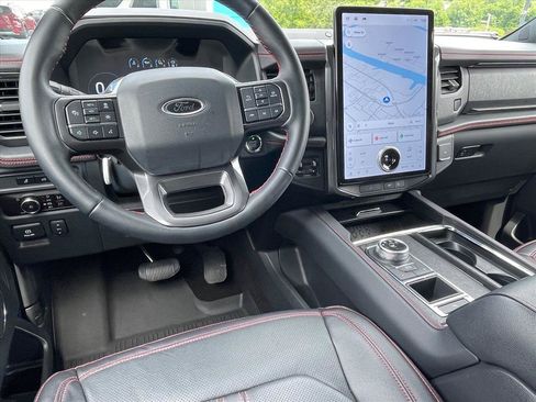 Used 2023 Ford Expedition Limited RWD image 9