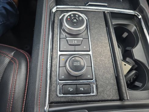 Used 2024 Ford Expedition Max Limited image 34