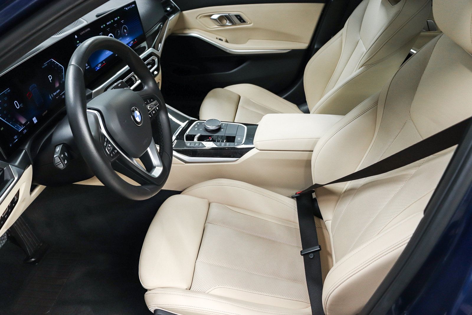 Certified 2023 BMW 330i Sedan w/ Driving Assistance Package RWD image 17