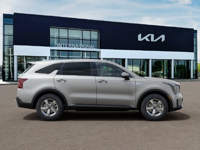 New 2026 Kia Sorento LX FWD image 7