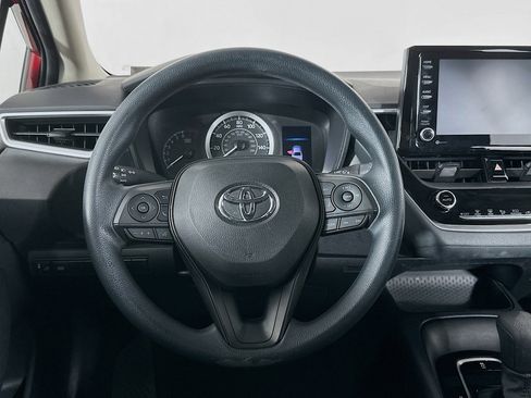Used 2022 Toyota Corolla LE FWD image 17