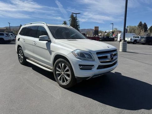 Used 2014 Mercedes-Benz GL 450 4MATIC image 2