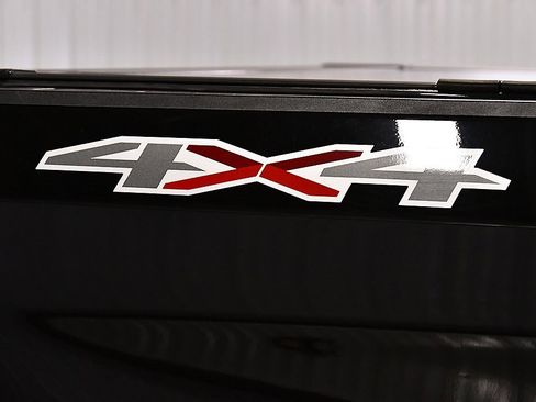 Used 2021 Chevrolet Silverado 1500 LT image 10